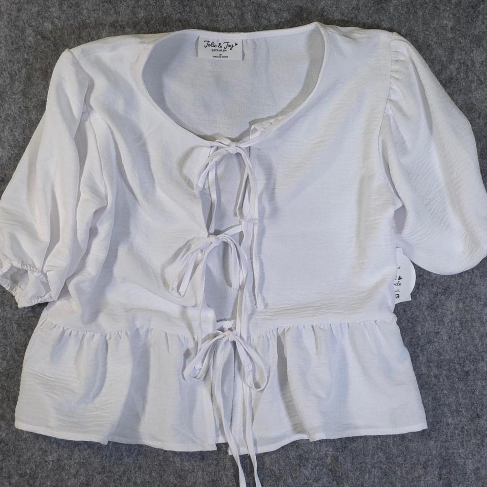 Jolie & Joy White Tie Front Peplum Top Puff Sleeve Coquette Cottagecore Blouse M
